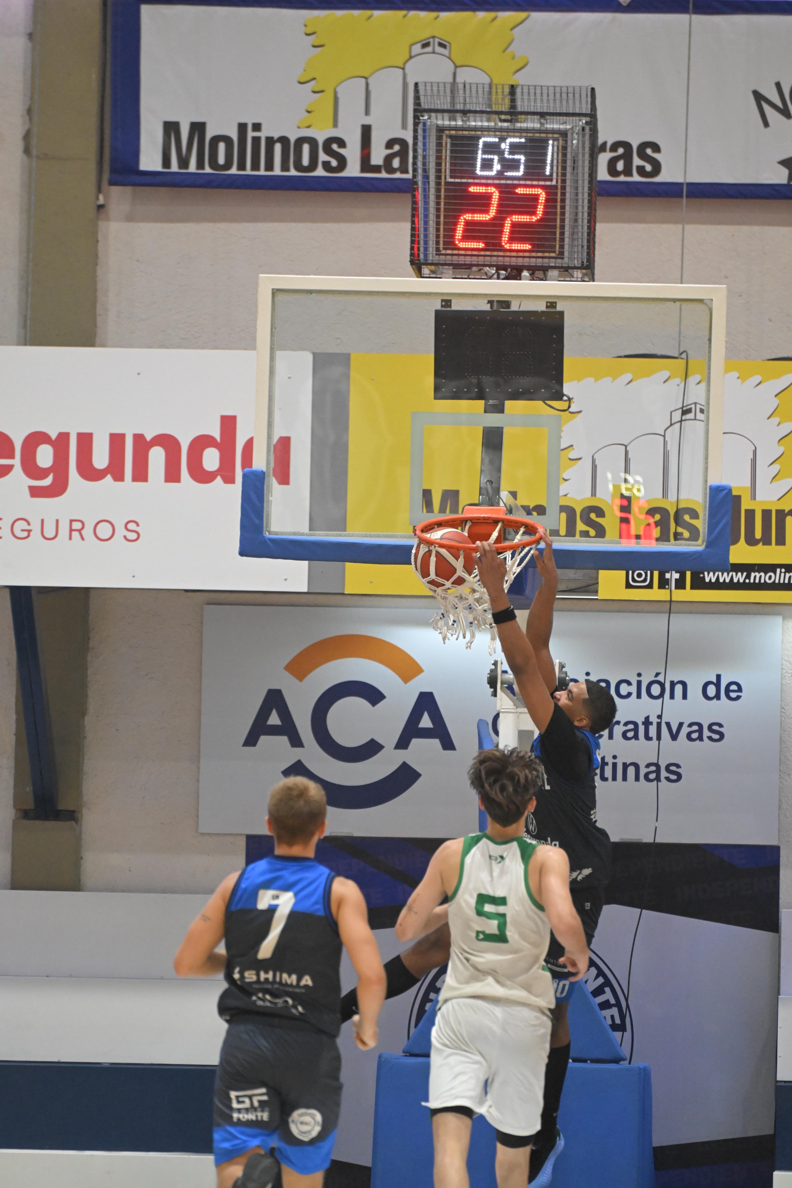 Victoria ante Atenas 
