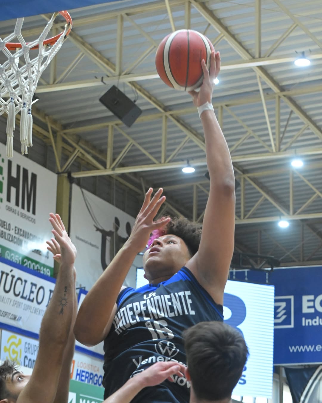 Contundente Triunfo de Los Pibes